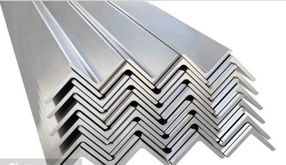 30*30mm 6m 3mm épaisseur Barre d'angle galvanisée pour la construction