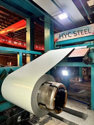 COLOR Acier PPGI 0,09-0,7Épaisseur TDC51D Prepeint tôles d'acier galvanisé Enroulement de couleur avec une forte anti-corrosion Couleur blanche laiteuse