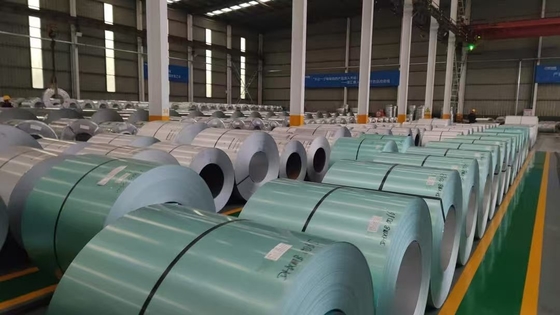 Couleur de l'acier PPGI 0,09-0,7 épaisseur TDC51D Prepeint plaques d'acier galvanisé Coil de couleur avec une forte anti-corrosion Couleur bleue
